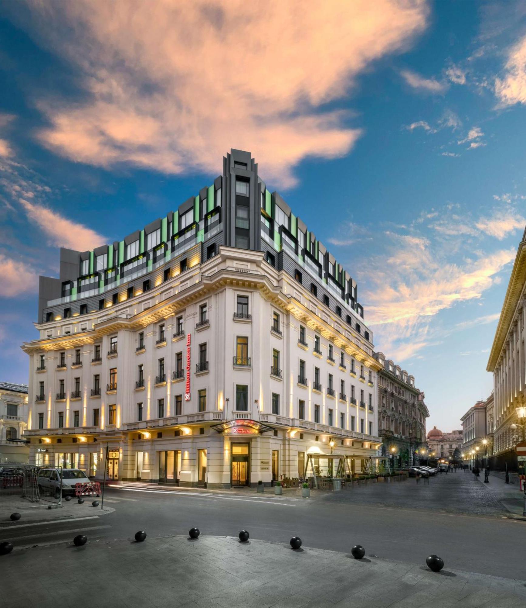 Hilton Garden Inn Bucharest Old Town Exterior foto